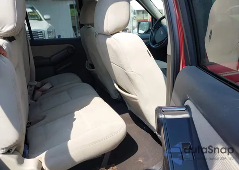 2008 Ford Explorer Xlt z USA, uszkodzony, nr VIN 1FMEU63EX8UA09874